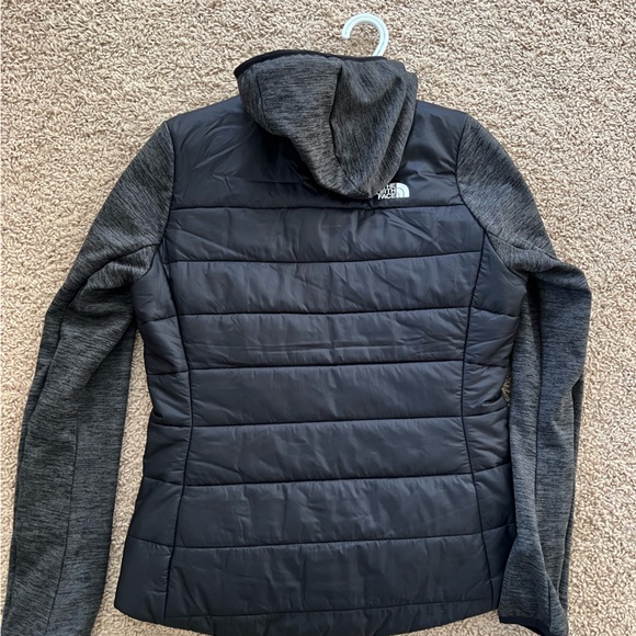 North face women’s slim fit size medium jacket - Picture 2 of 4